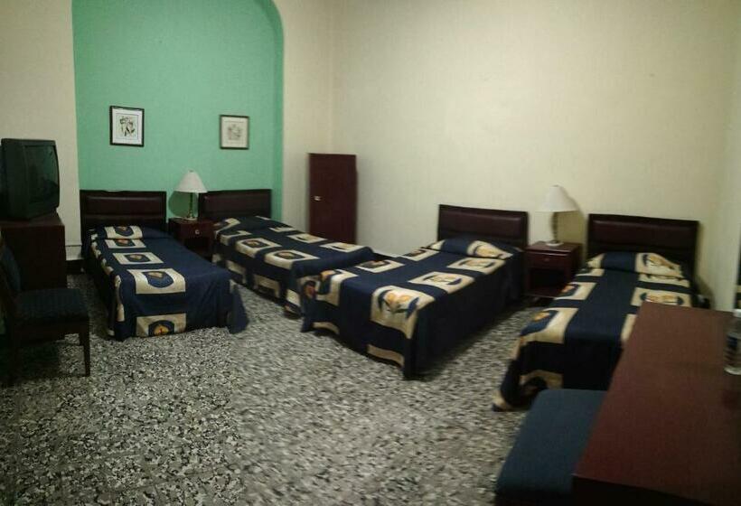 غرفة قياسية رباعية, De Gante