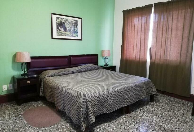 غرفة سوبيريور, De Gante