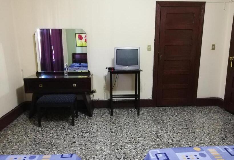 غرفة قياسية, De Gante