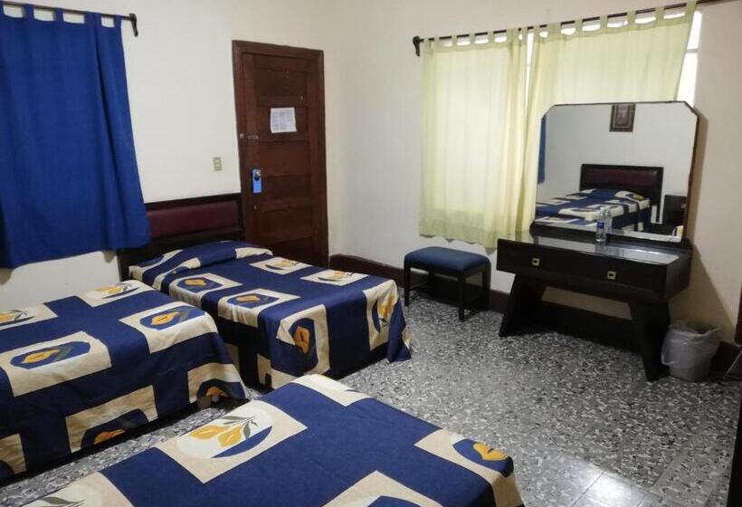 غرفة قياسية ثلاثية, De Gante