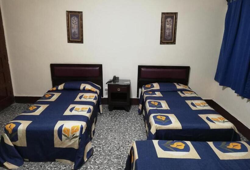 غرفة قياسية ثلاثية, De Gante