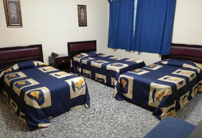 غرفة قياسية ثلاثية, De Gante