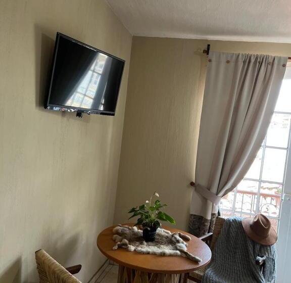 ファミリールーム, El Leñador