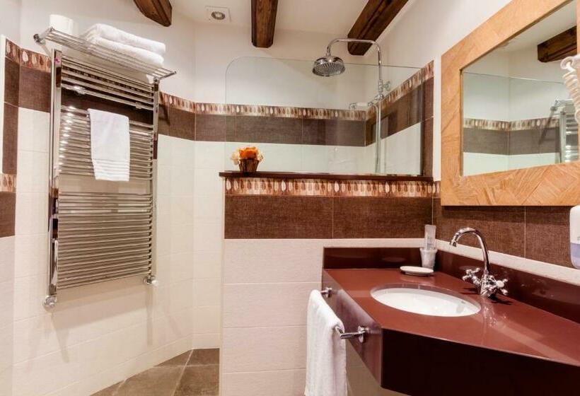 اتاق استاندارد, Flor De Neu