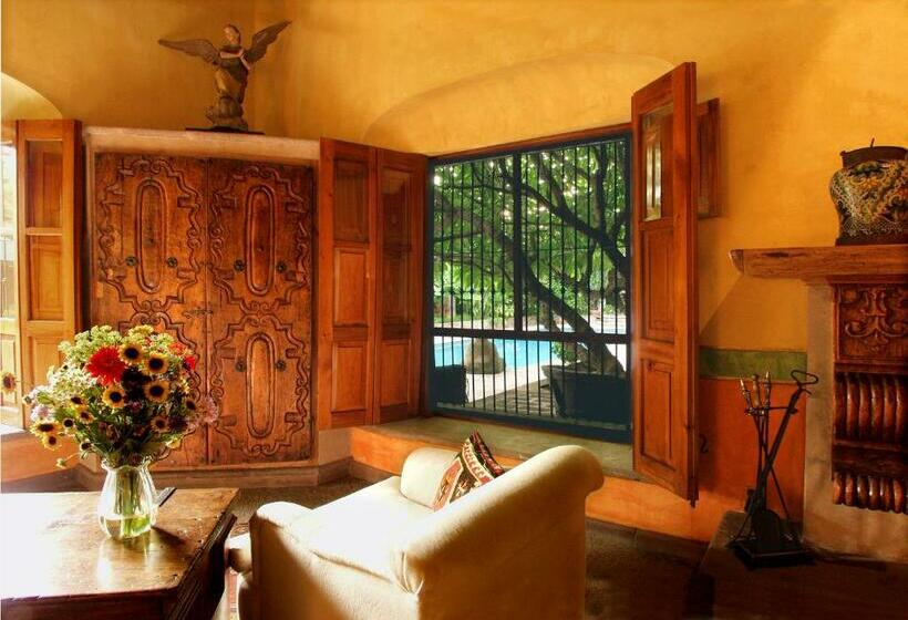 수피리어 스위트, Hacienda De Los Santos