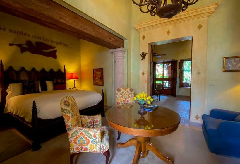 수피리어 스위트, Hacienda De Los Santos