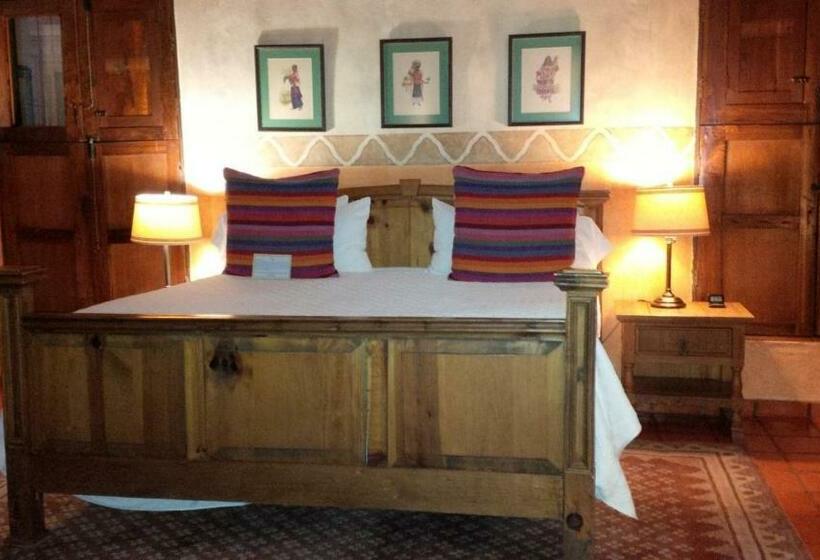 스탠다드 룸 킹사이즈 침대, Hacienda De Los Santos