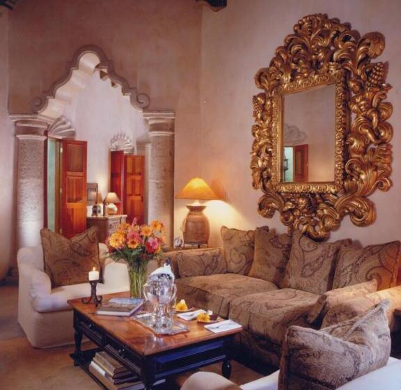 프레지덴셜 스위트, Hacienda De Los Santos