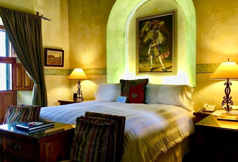 프레지덴셜 스위트, Hacienda De Los Santos