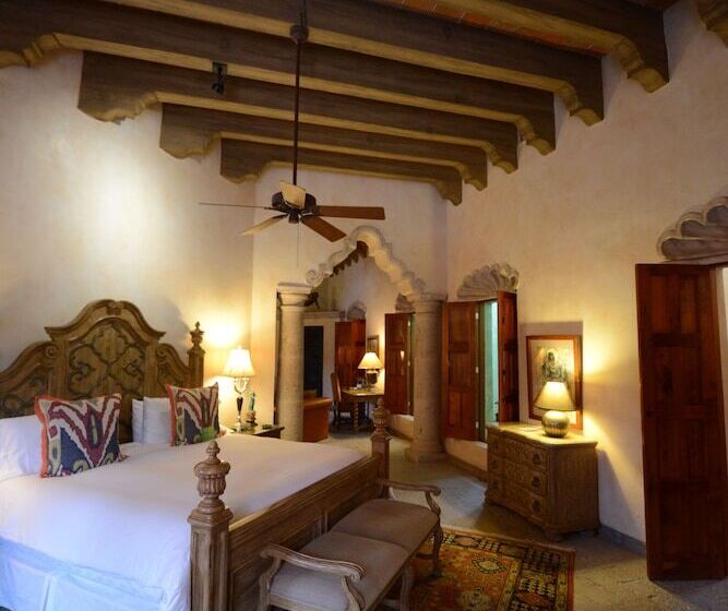 프레지덴셜 스위트, Hacienda De Los Santos