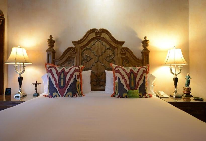 프레지덴셜 스위트, Hacienda De Los Santos