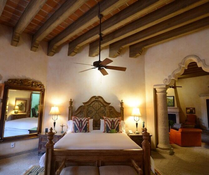 프레지덴셜 스위트, Hacienda De Los Santos