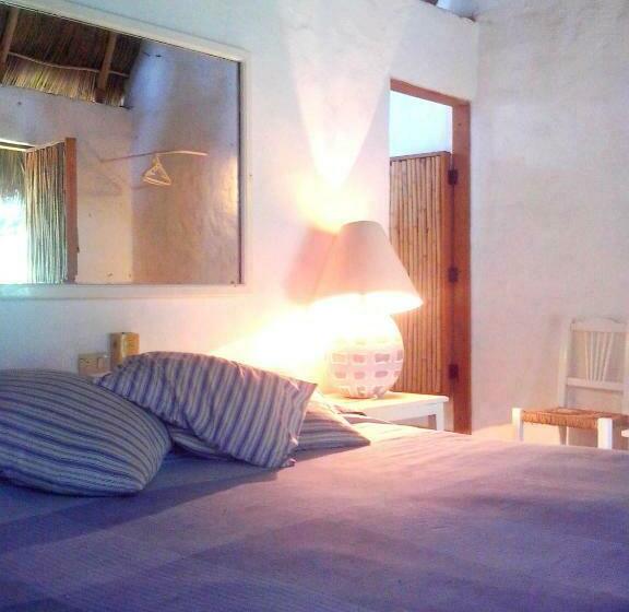 带大床的套房, Junto Al Rio Bungalows & Suites