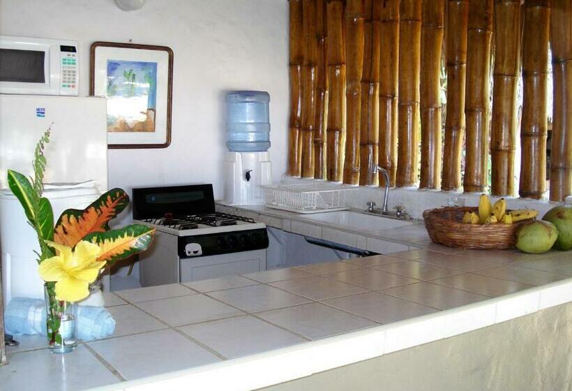 标准平房, Junto Al Rio Bungalows & Suites