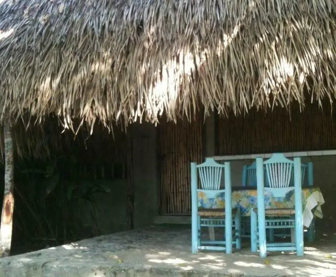 スタンダードバンガロー, Junto Al Rio Bungalows & Suites