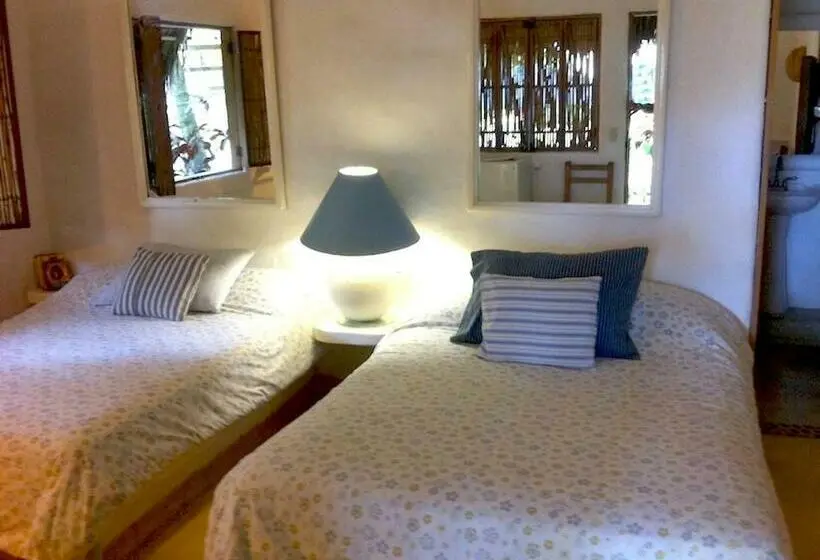 スイート, Junto Al Rio Bungalows & Suites