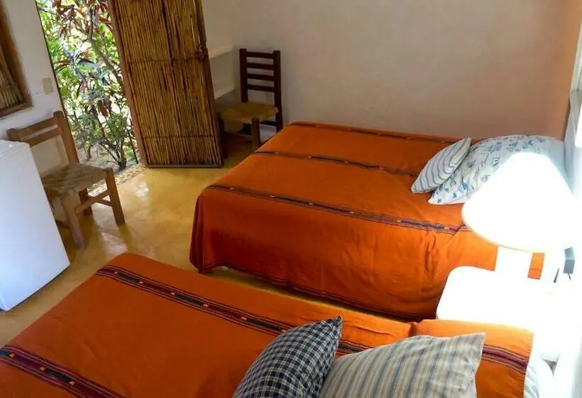 スイート, Junto Al Rio Bungalows & Suites