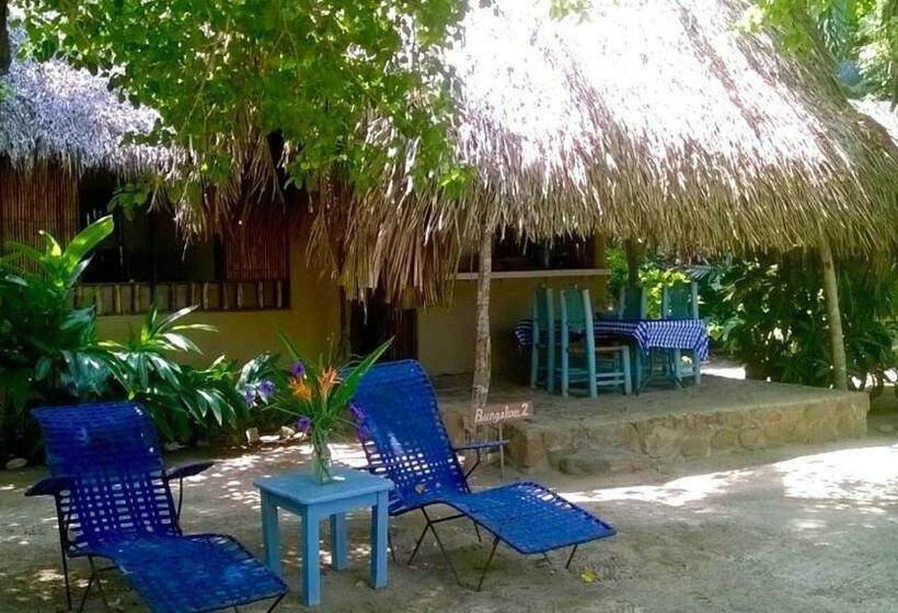 标准平房, Junto Al Rio Bungalows & Suites