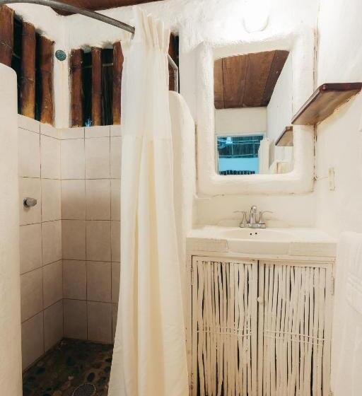 标准平房, Junto Al Rio Bungalows & Suites