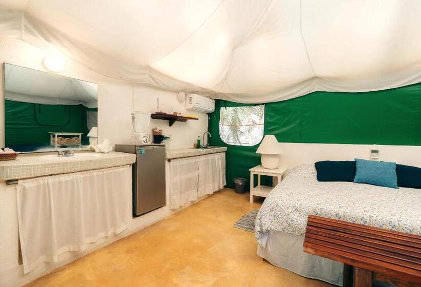 Superior Tent, Junto Al Rio Bungalows & Suites