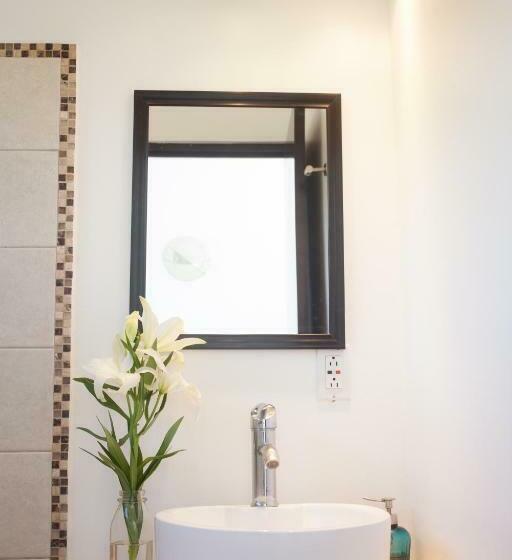 キングサイズベッドのスタンダードルーム, Mango