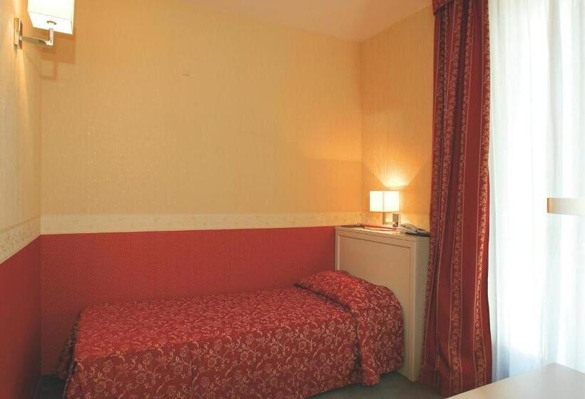 اتاق استاندارد یک نفره, Mosca