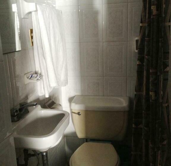 スタンダードトリプルルーム, Posada Santa Anita