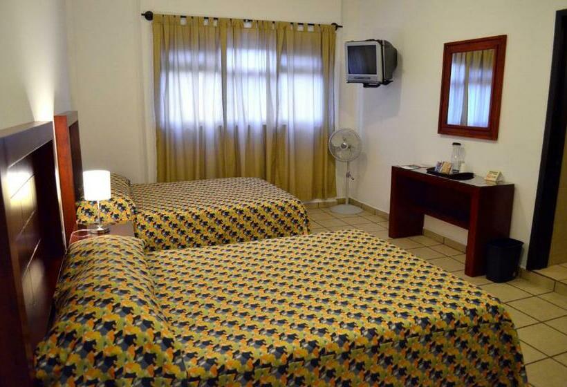 2ダブルベッドのスタンダードルーム, San Miguel Penjamo