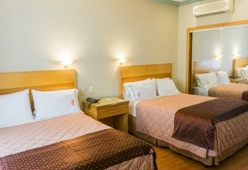 行政房间, Santiago Plaza