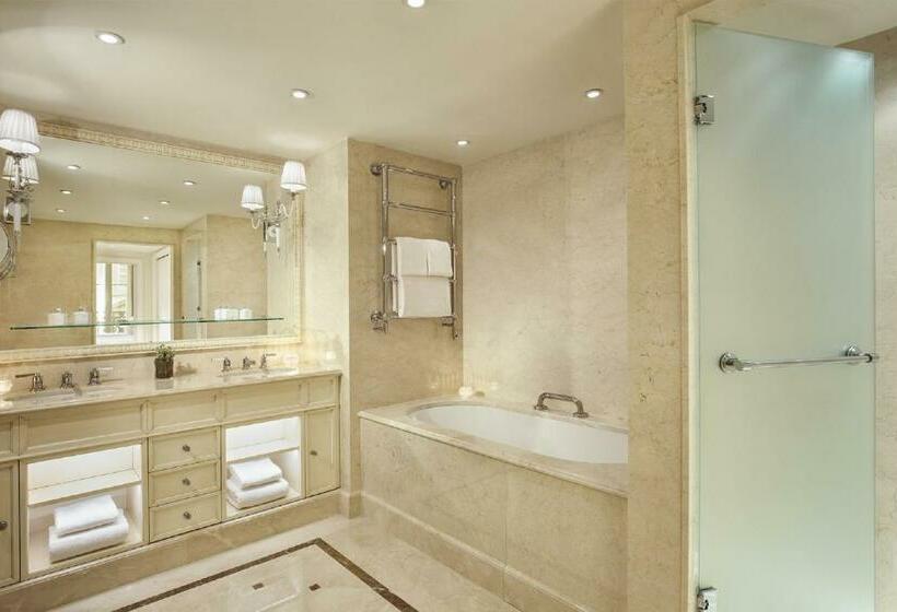 Suite, Splendide Royal Paris   Relais & Châteaux