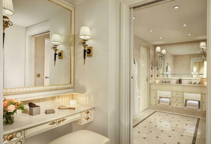 Suite, Splendide Royal Paris   Relais & Châteaux