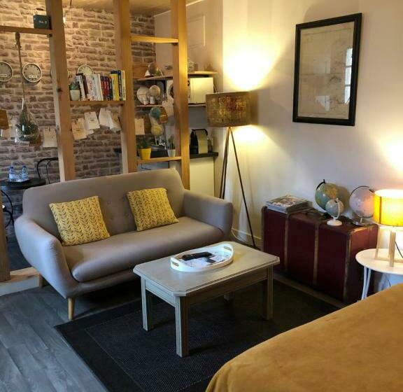 חדר סטנדרט, Une Chambre En Ville