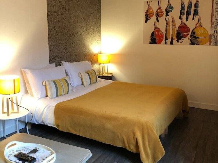 חדר סטנדרט עם טרסה, Une Chambre En Ville