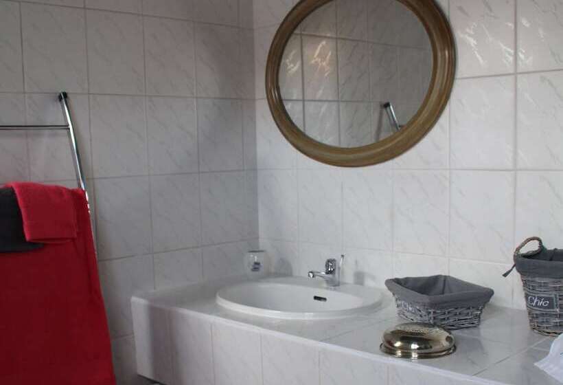 חדר סטנדרט עם טרסה, Une Chambre En Ville