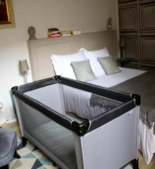 Standard-huone Terassi, Une Chambre En Ville