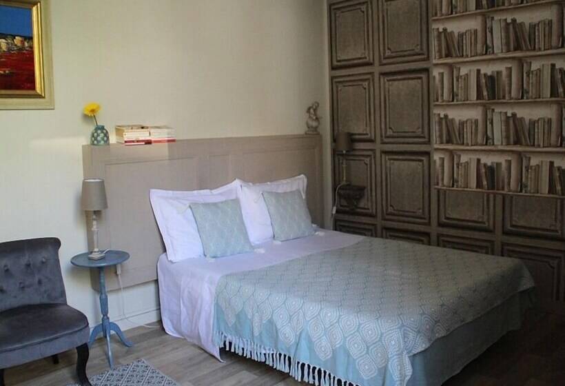 חדר סטנדרט עם טרסה, Une Chambre En Ville