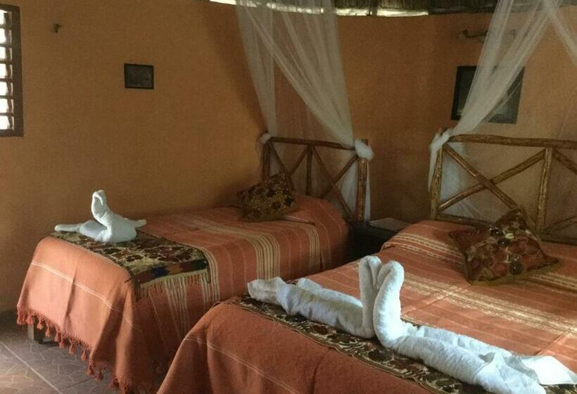 بنجلو عائلى, The Pickled Onion Eco Boutique B&b