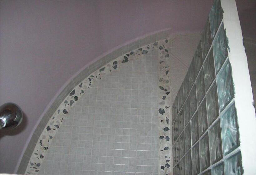 غرفة ديلوكس سرير كينج, The Pickled Onion Eco Boutique B&b