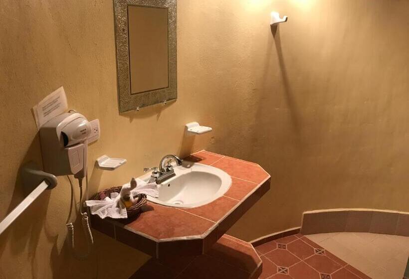 غرفة قياسية رباعية, The Pickled Onion Eco Boutique B&b