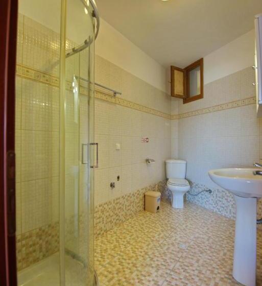 اتاق راحتی سه تخته, Anatoli Residences