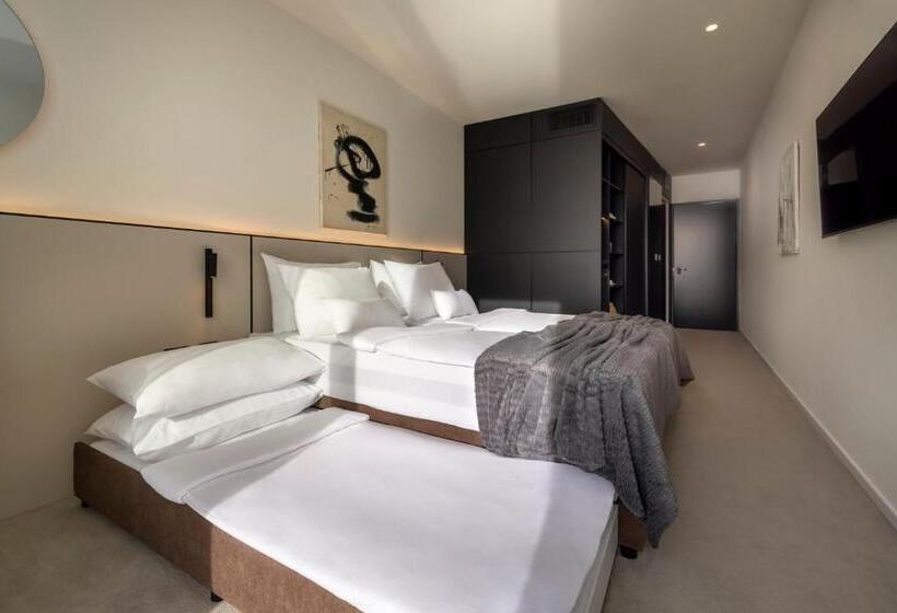 Номер Премиум, Aminess Younique Narrivi