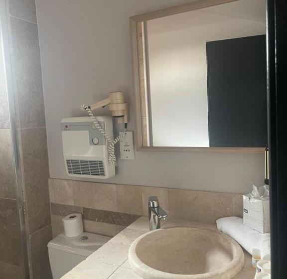 غرفة قياسية ثلاثية, Le Victoria Boutique Hôtel