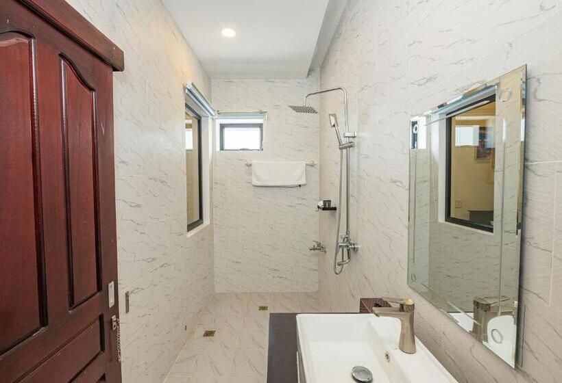 디럭스 룸, Sreng Angkor Flower