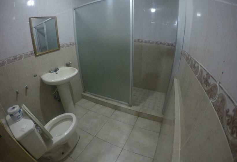 스탠다드 트리플 룸, Backpacker Inn