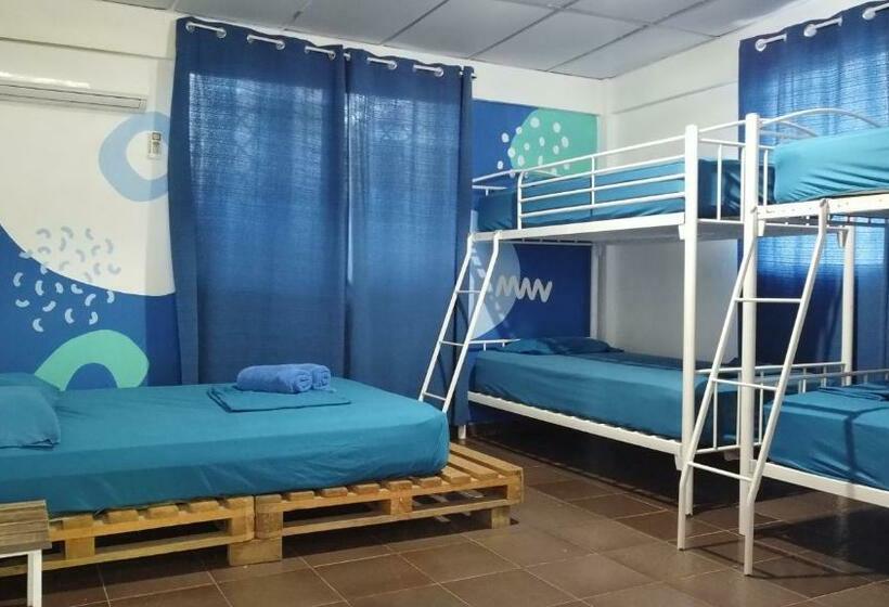 Кровать в Общей Комнате, Acuarela Hostal
