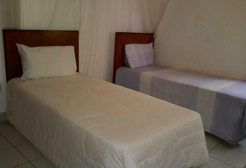 اتاق استاندارد, Brownstone Country Home