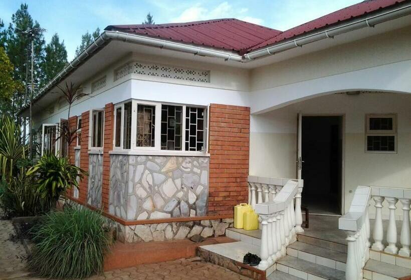 اتاق استاندارد, Brownstone Country Home