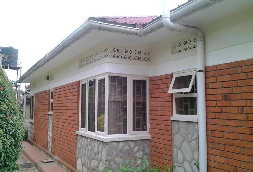 اتاق لوکس, Brownstone Country Home