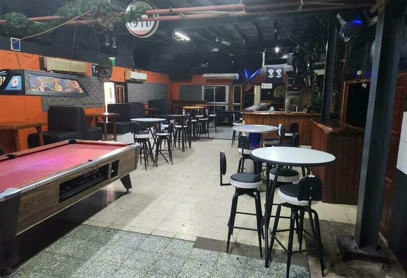 اتاق استاندارد با بالکن, Bar Restaurant Emergency 911 Sto Lk Group