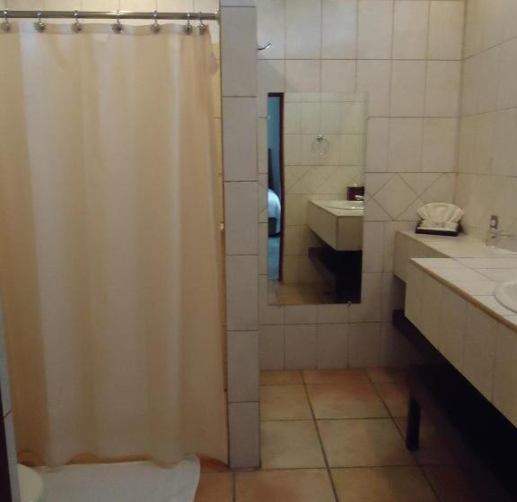 اتاق خانوادگی, Casa Del Sol